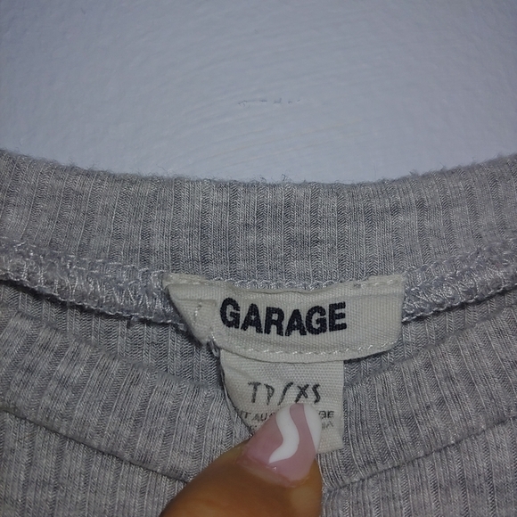 garage stormi tee - Picture 2 of 3